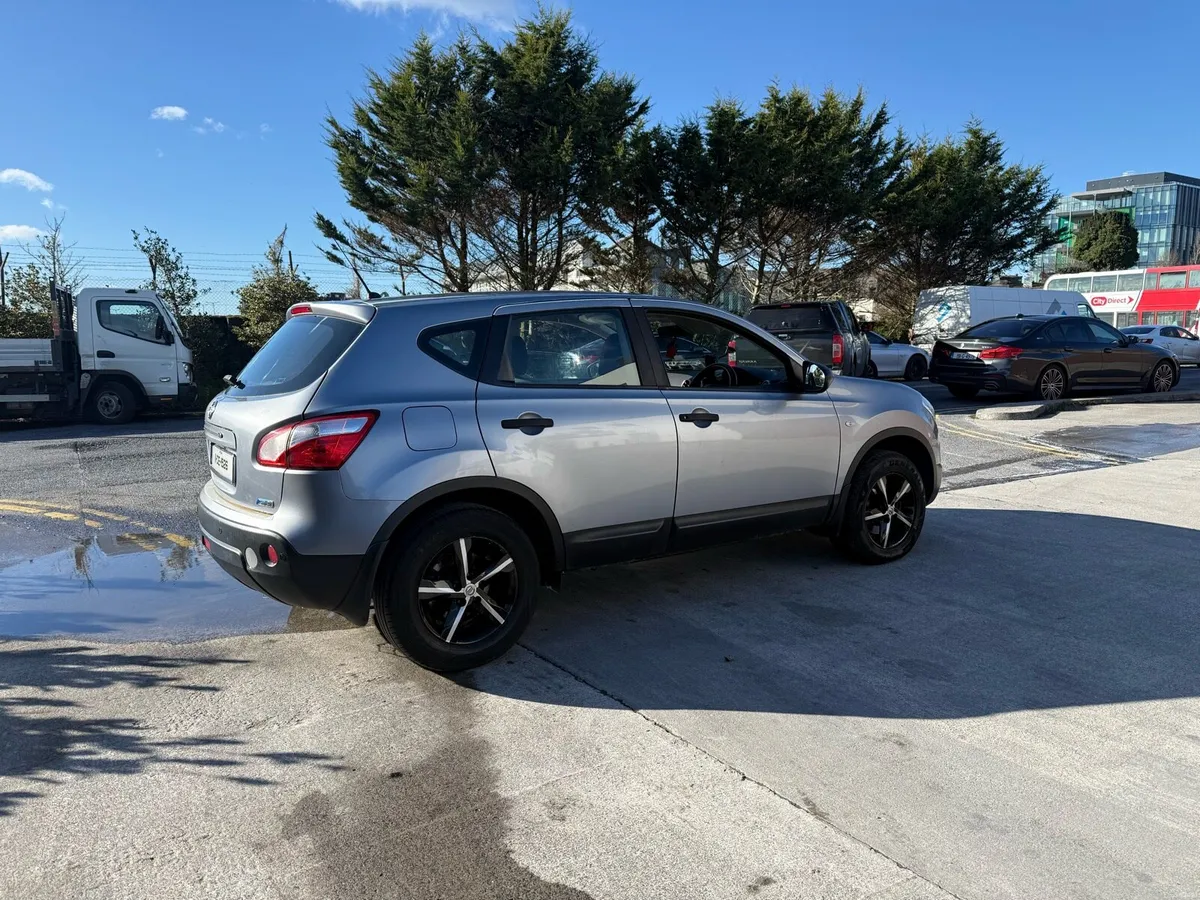 Nissan Qashqai XE - Image 1