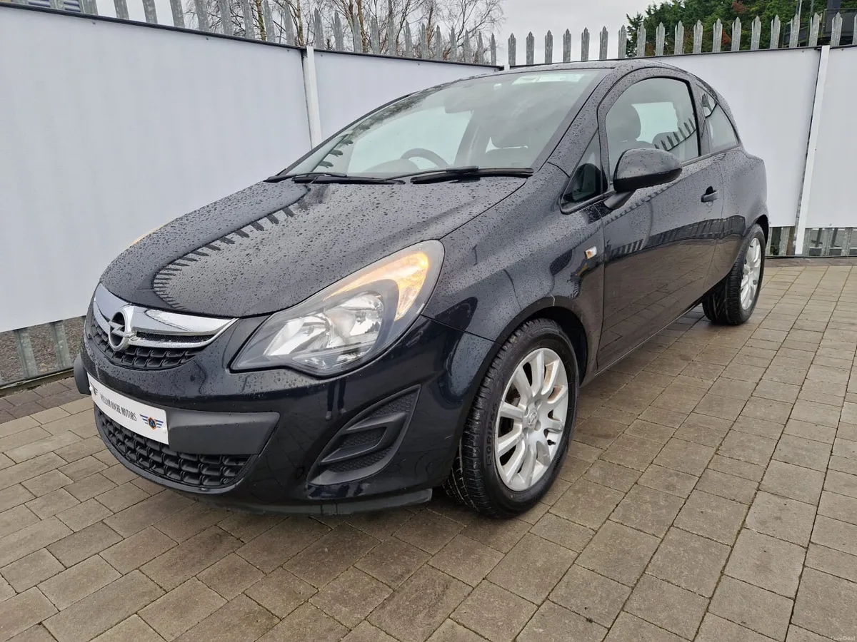 Opel Corsa 2014 **READ ADD ** - Image 2