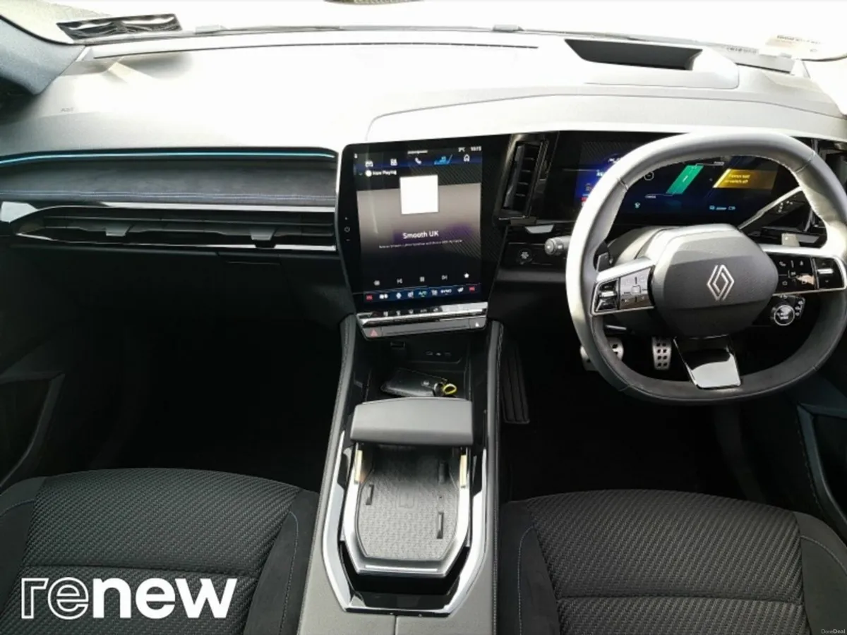 Renault Austral iconic esprit AlpineE-Tech 200 Aut - Image 2