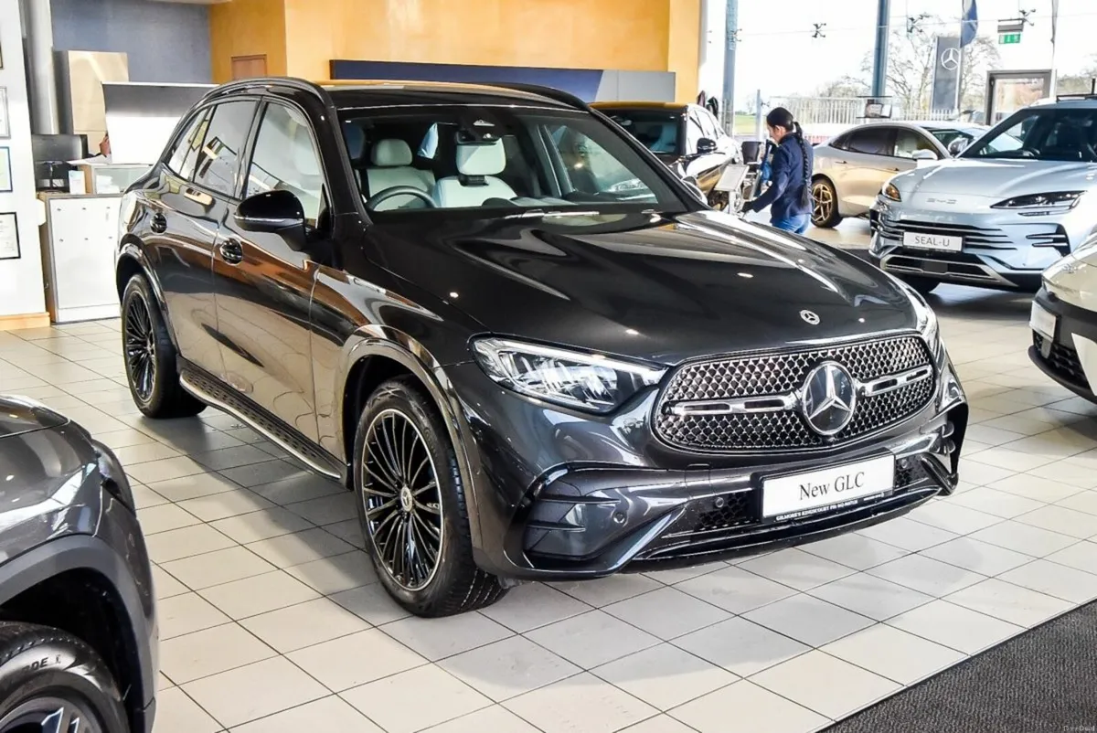 Mercedes-Benz GLC 220d AMG 4Matic Night Pack - Image 1