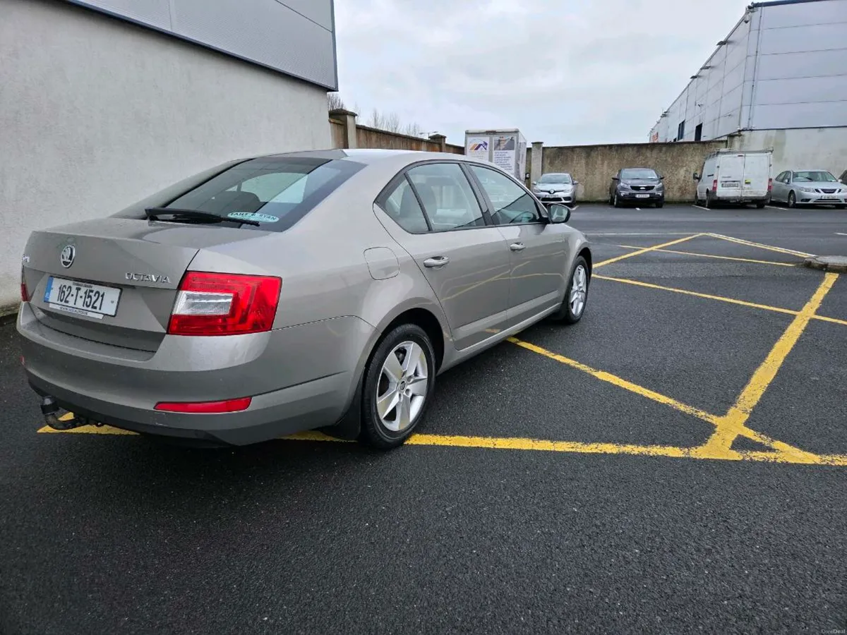 2016 skoda octavia - Image 2
