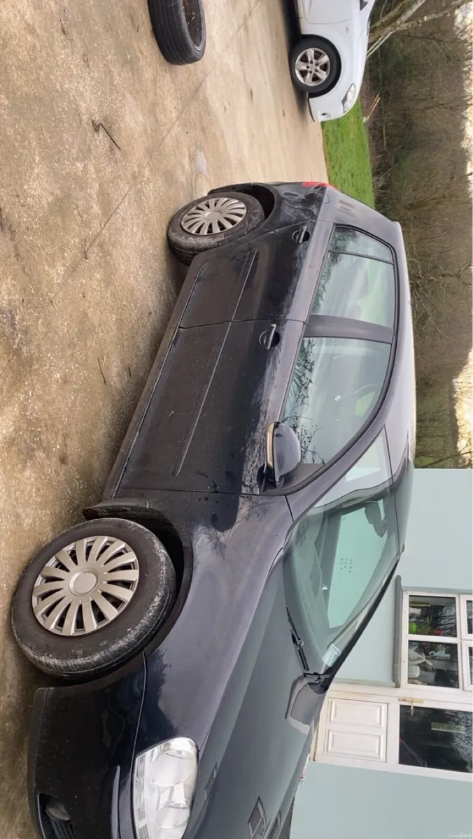 Volkswagen Golf 1.4ltr Petrol - Image 3