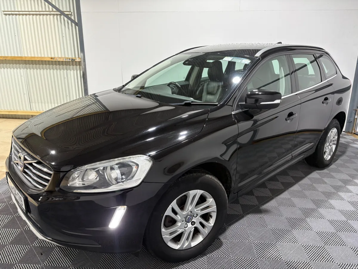 2017 Volvo XC60 D4 2.0 190 Bhp - Image 4