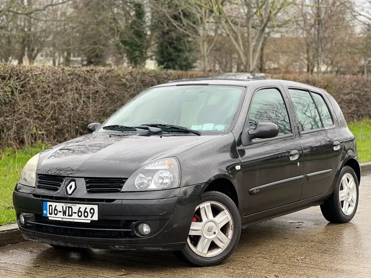 Renault Clio | Only 86k miles! - Image 1