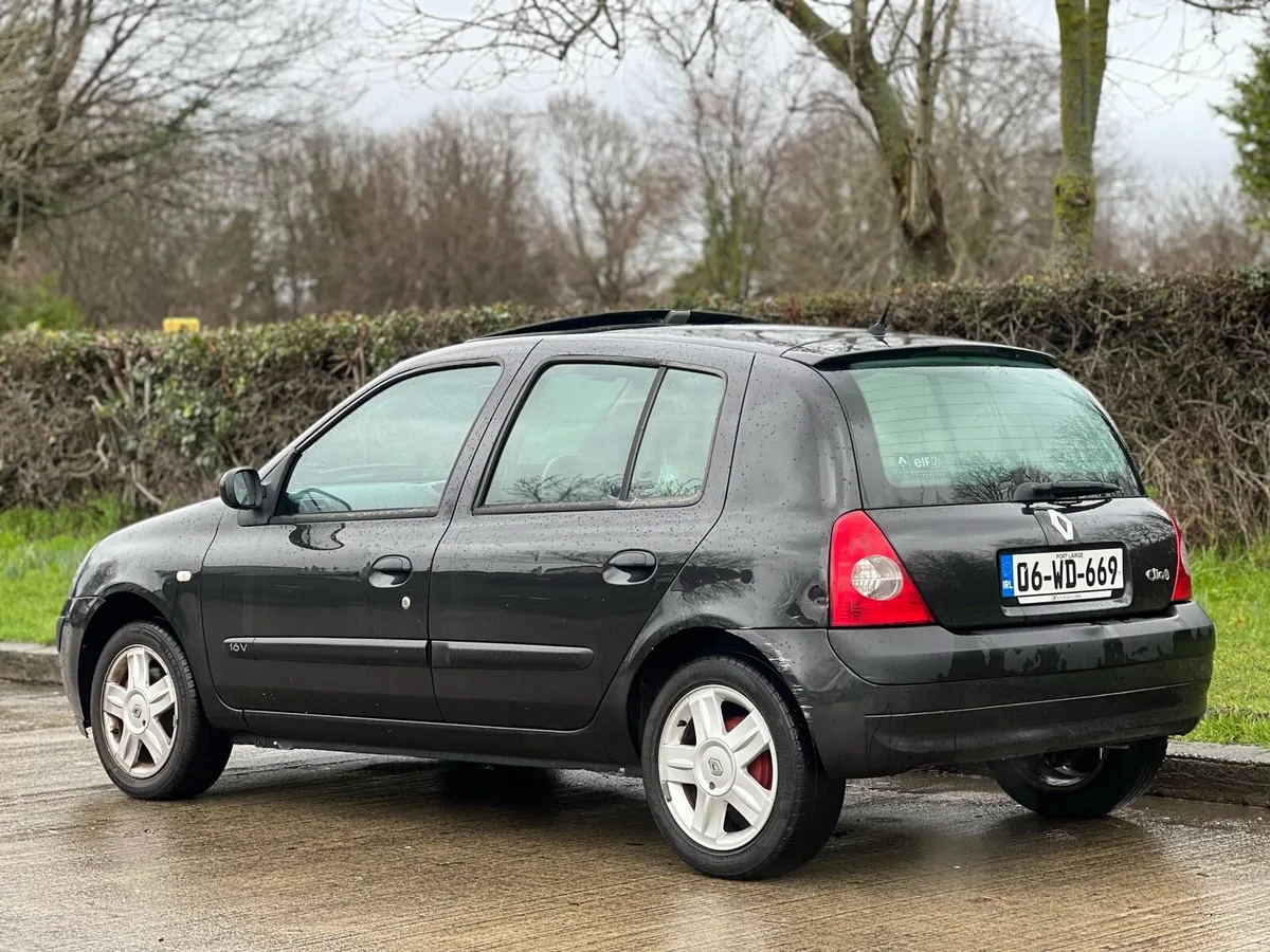 Renault Clio | Only 86k miles! - Image 3