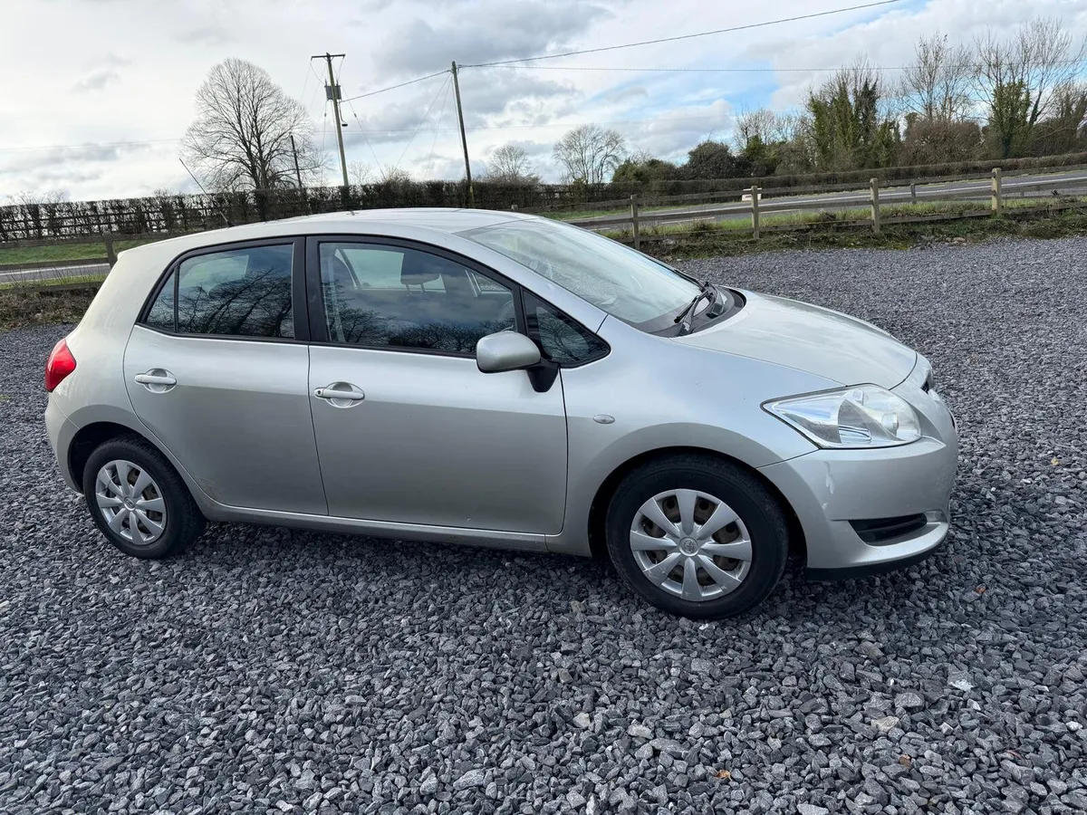 Toyota Auris 1.4 petrol(.new NCT today !!!!! - Image 1