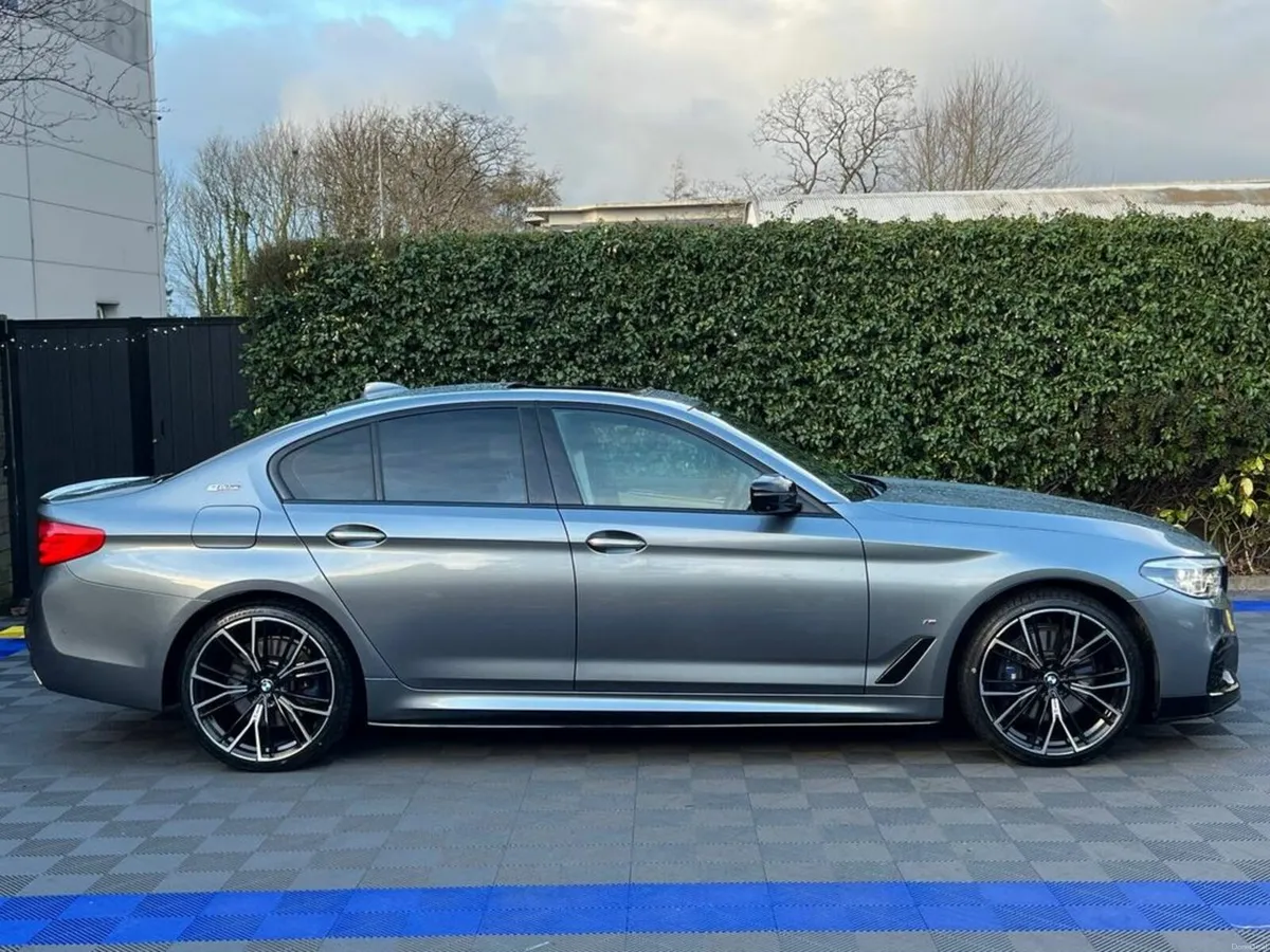BMW 5-Series 530e M-SPORT COMPETITION 2.0 ** HUGE - Image 4