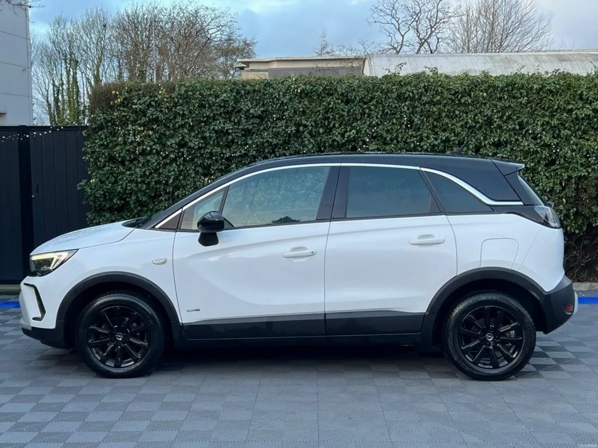 Opel Crossland SRI 1.5 // REVERSE CAMERA // DUAL Z - Image 3