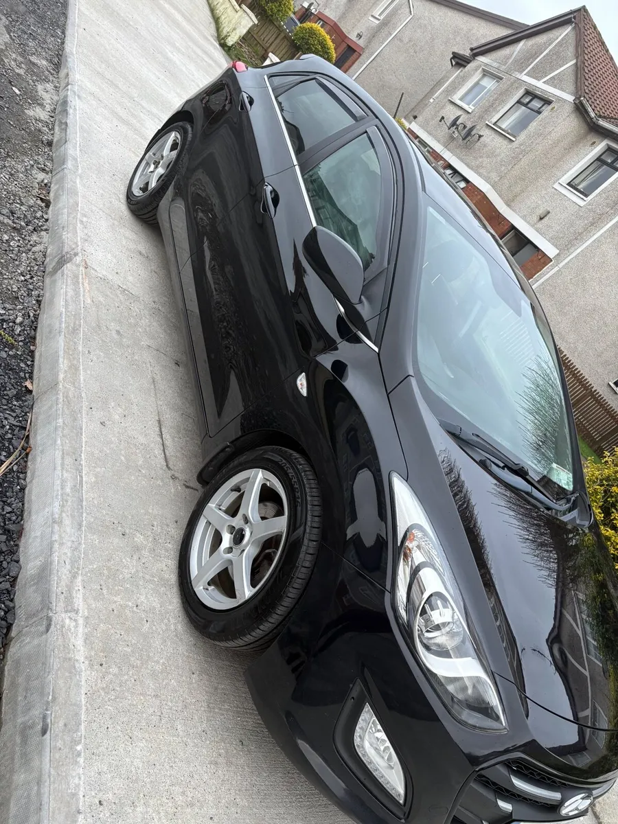 Hyundai i30 2015 - Image 4