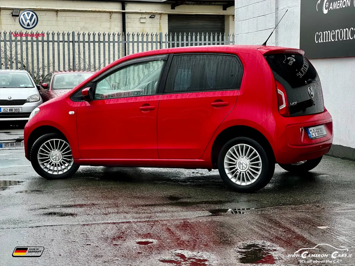 VW UP AUTOMATIC HEATED SEATS AC FOG LIGHTS - Image 3