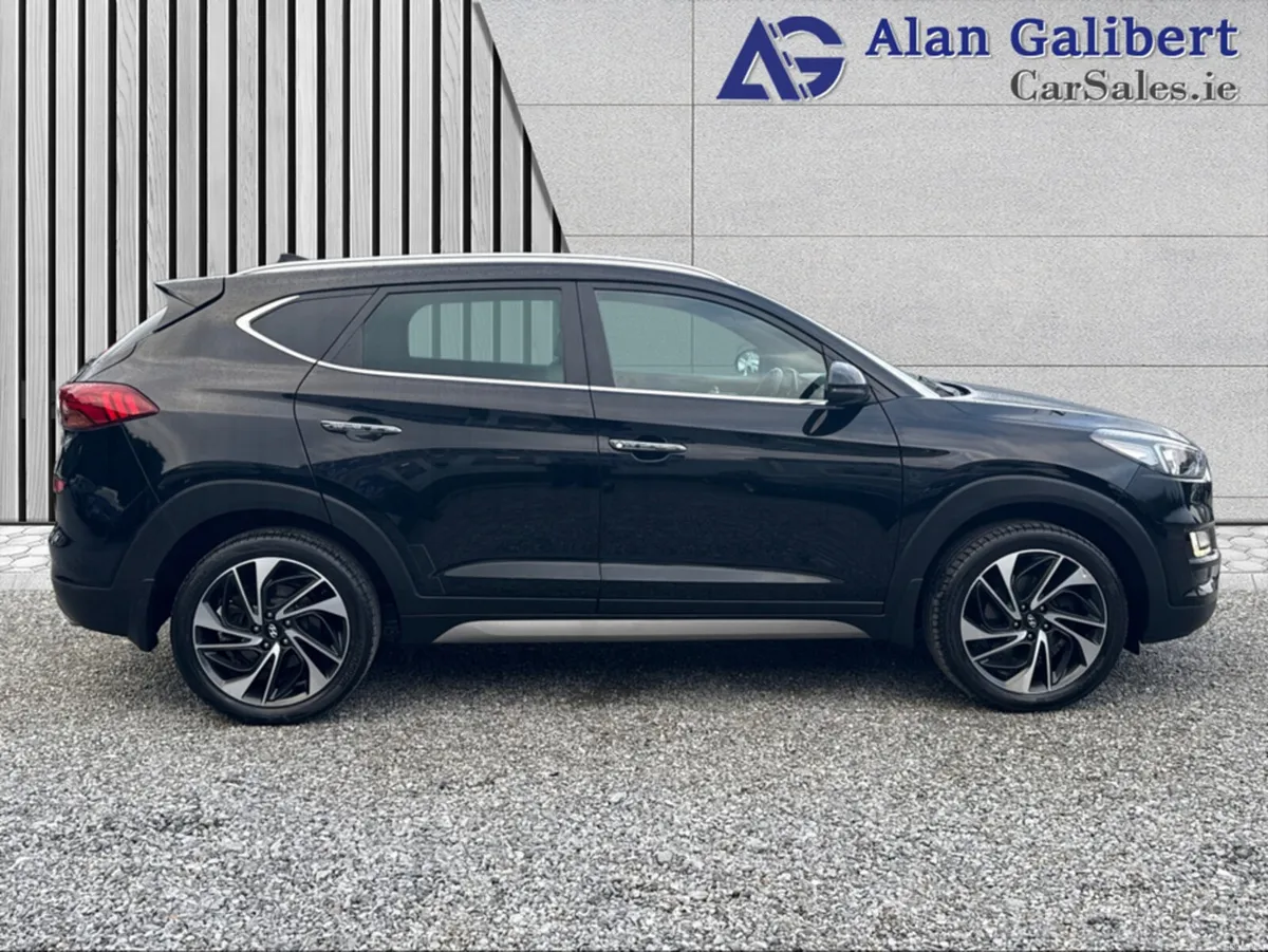 Hyundai Tucson 1.6 Diesel EXECUTIVE PLUS - Image 3