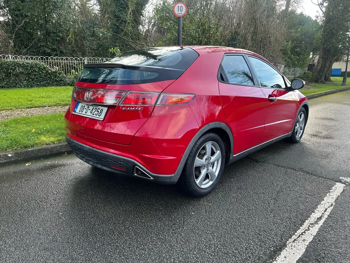 Honda Civic executive ‘ Very Low Miles’ - Image 3