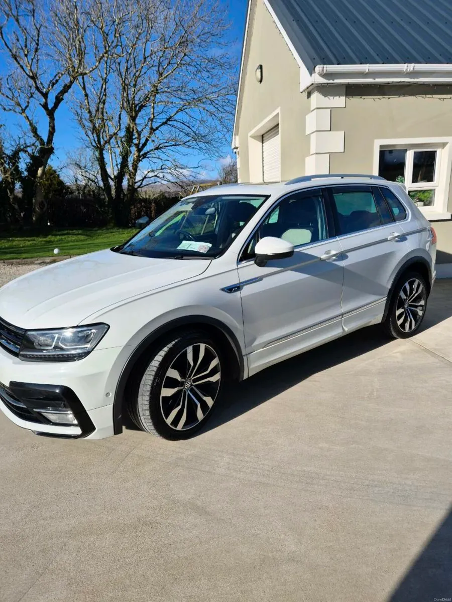 VW Tiguan Highline RLine - Image 2