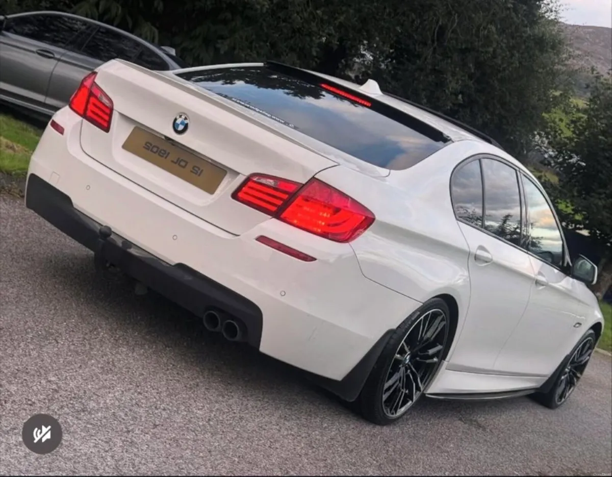 BMW 520d sunroof - Image 2