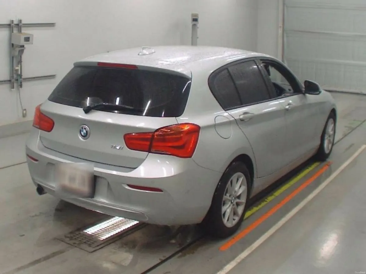 BMW 1-Series 118 STYLE EDITION - WHITE HALF LEATHE - Image 2