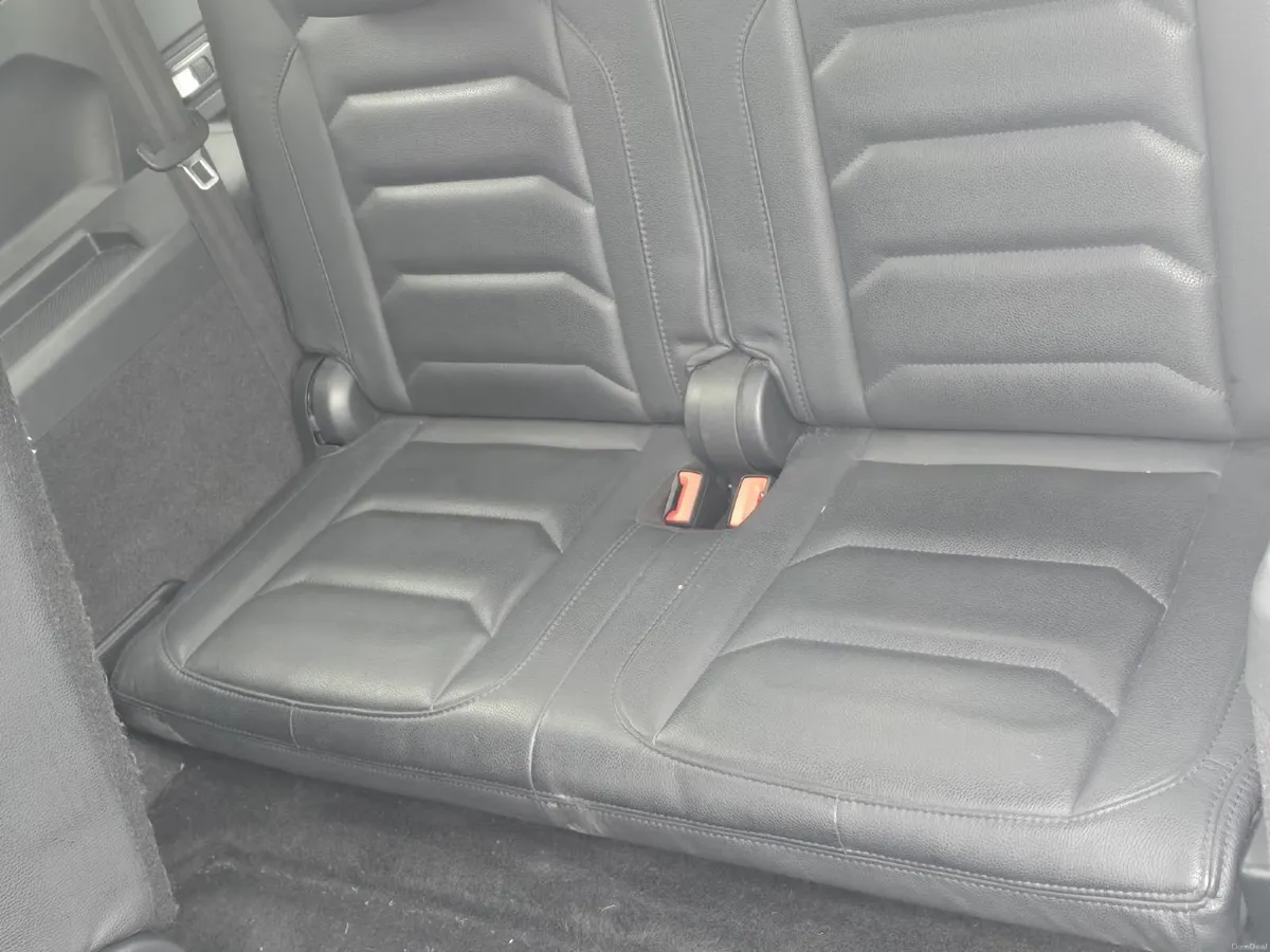 Volkswagen Tiguan 2020 - Image 2