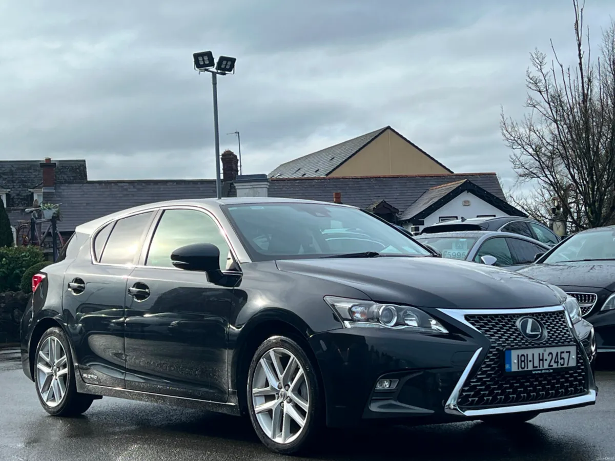 Lexus CT 200H LUXURY AUTO *LOW KMS* - Image 3