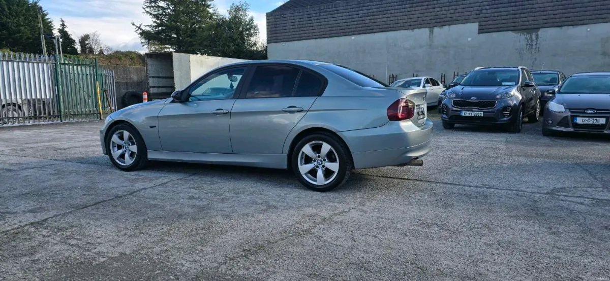 Bmw 3 series - Image 3