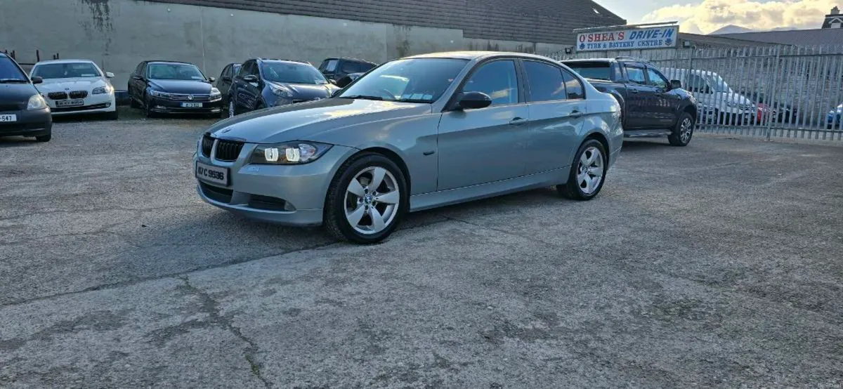 Bmw 3 series - Image 2