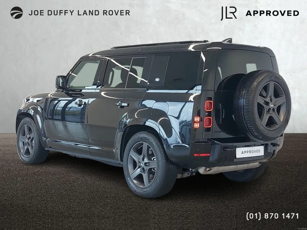 Land Rover Defender X-Dynamic SE Phev A  110 P400 - Image 3