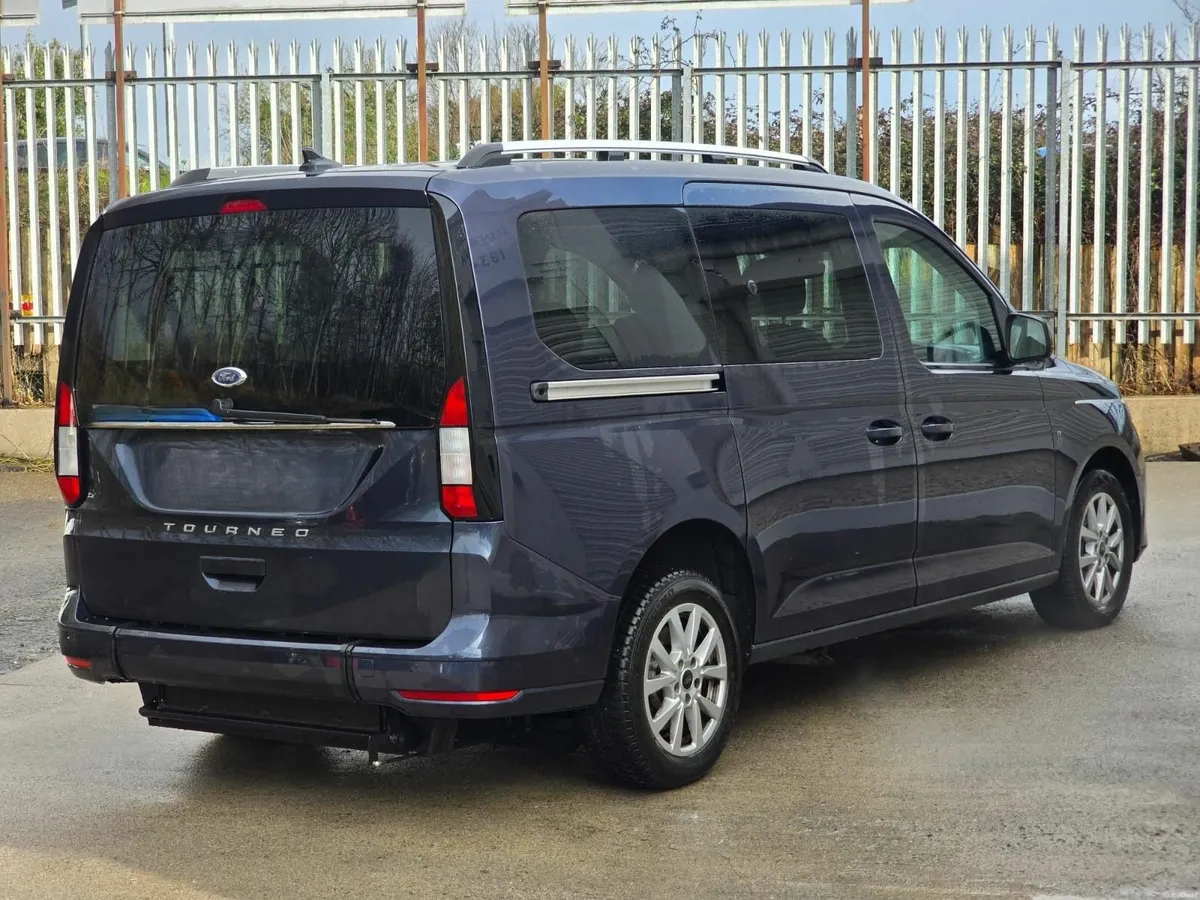 Ford Tourneo Connect WAV - Image 4
