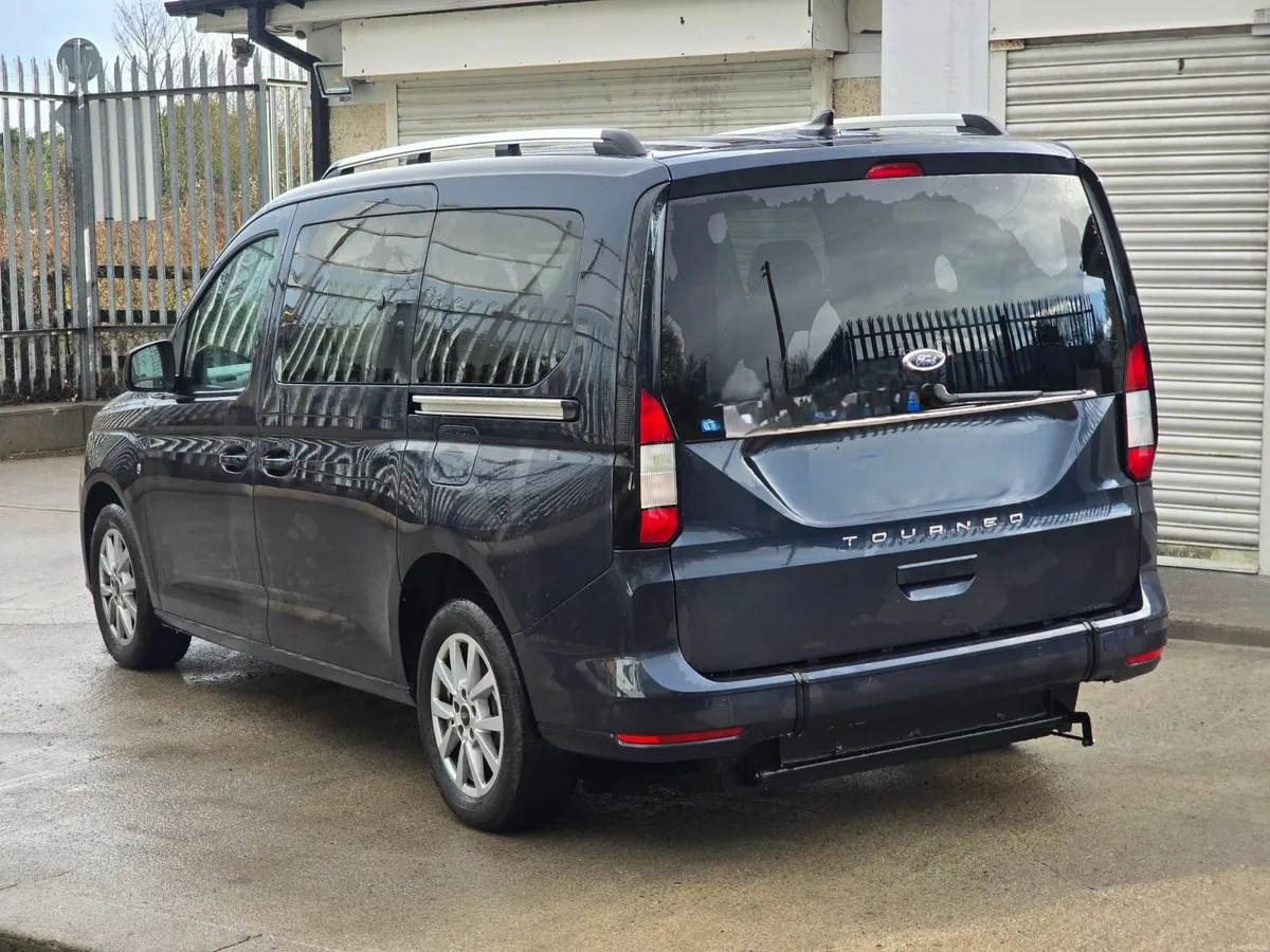 Ford Tourneo Connect WAV - Image 3
