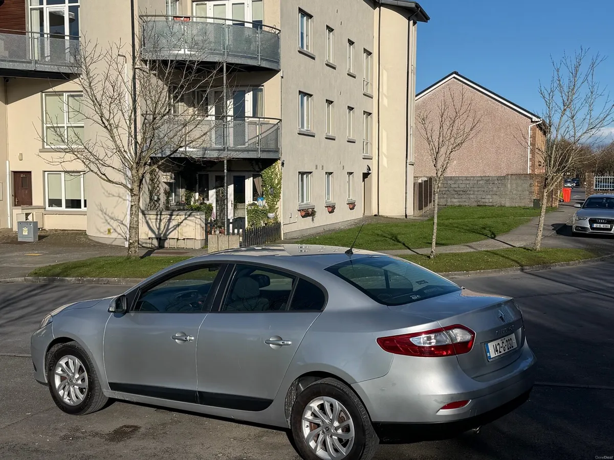 142 Renault Fluence Nct Dream 11/26 Tax 5/26 - Image 4