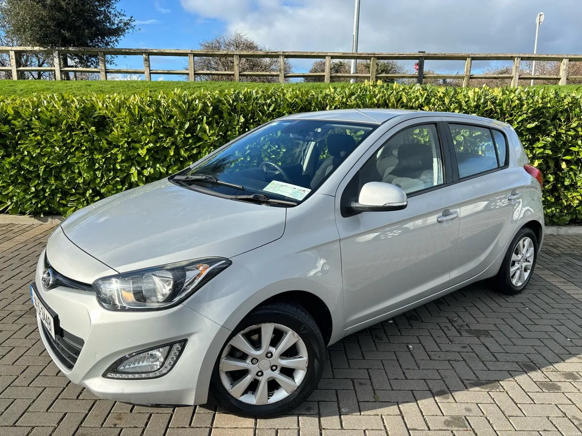 HYUNDAI I20 NEW NCT 03/27 TAX 05/26 1.2 PETROL - Image 4