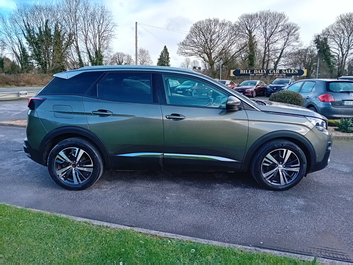 Peugeot 3008 2019 - Image 2