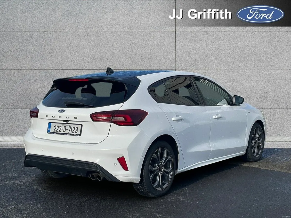 Ford Focus 1.0L EcoBoost 125PS ST-Line Style - Image 2