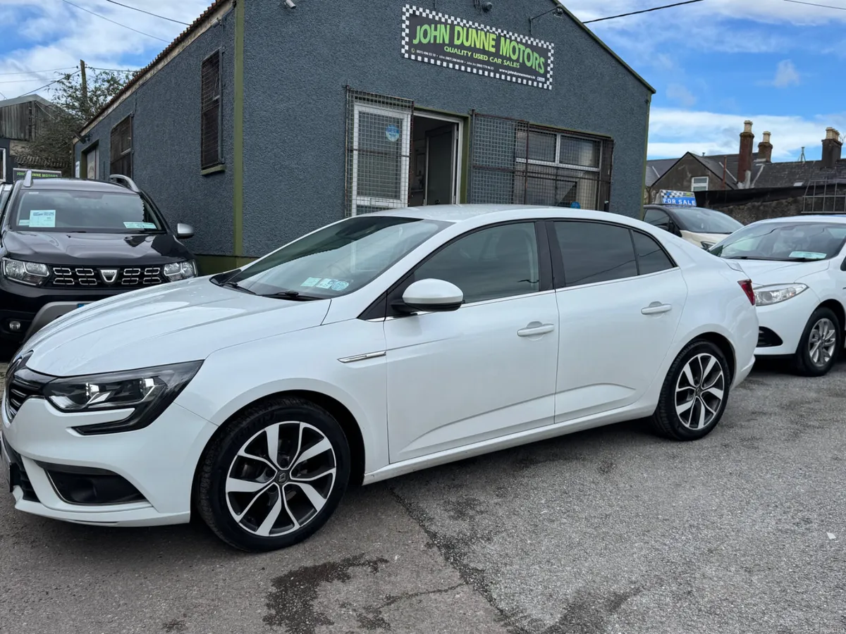 Renault Megane lovely low mileage car - Image 3