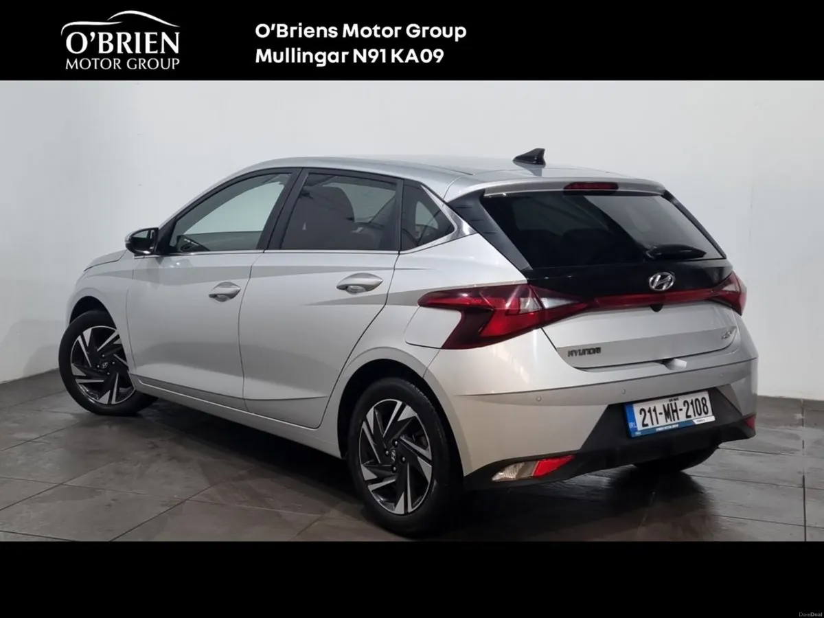 Hyundai i20 1.0 Launch Edition Auto - Image 3