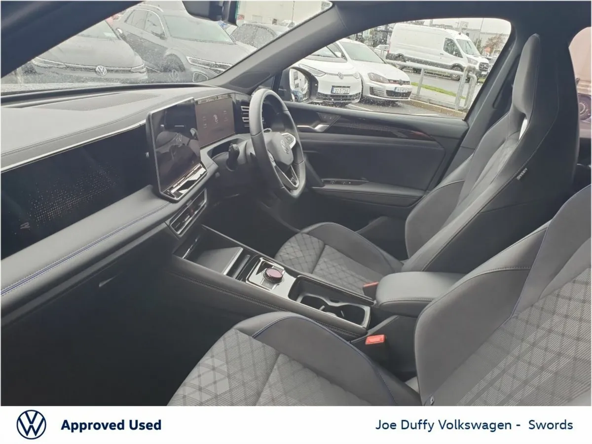 Volkswagen Tiguan R-LINE TSI PHEV S- DSG - Image 4