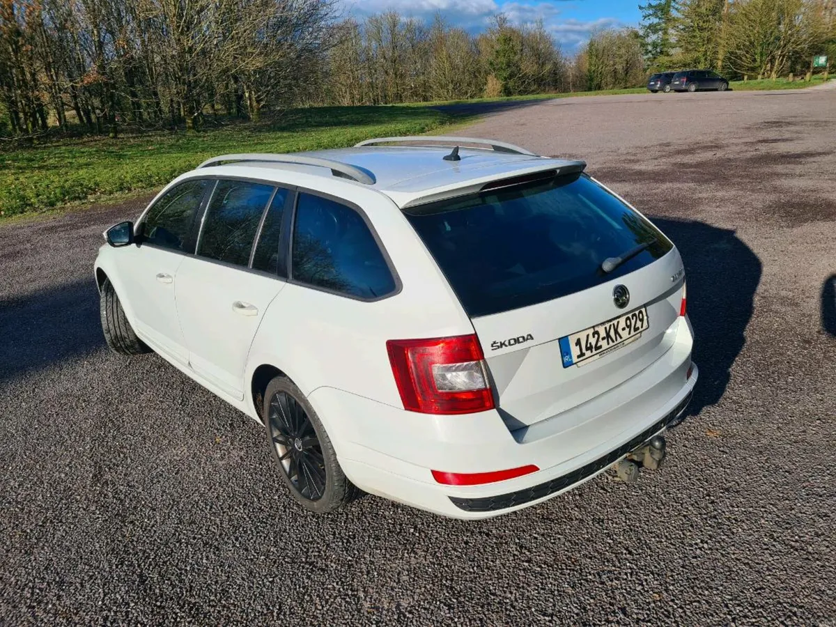 Octavia Black Edition - Image 2