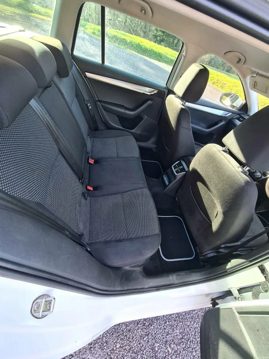 Octavia Black Edition - Image 4