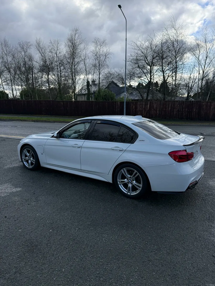 BMW 3-Series 330E M Sport Auto - Image 4