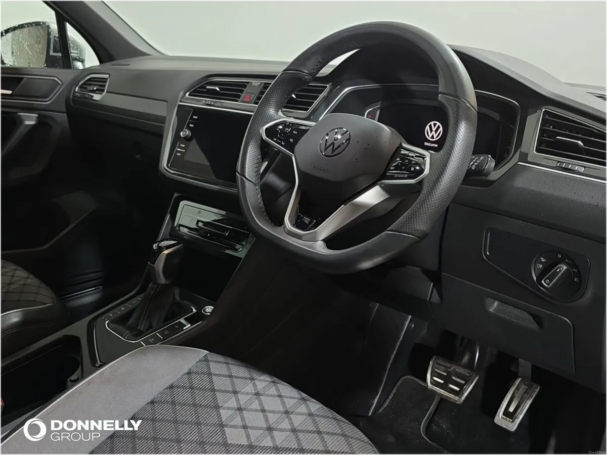 Volkswagen Tiguan Estate R-Line - Image 4