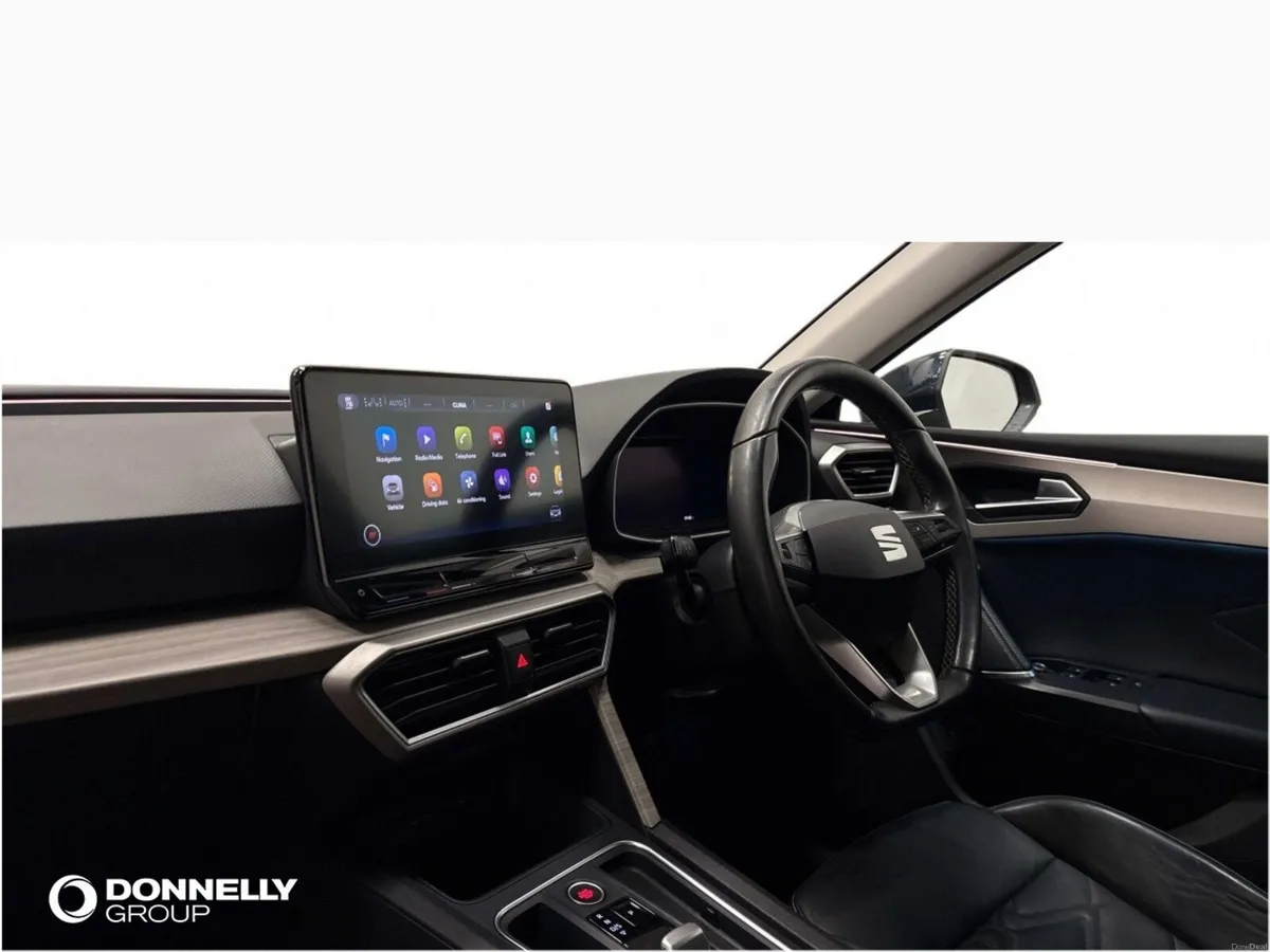 SEAT Leon Hatchback Xcellence Lux - Image 2