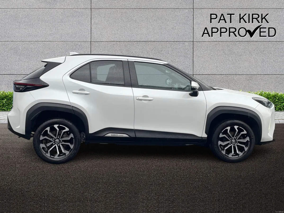 Toyota Yaris Cross Estate Design - Image 3