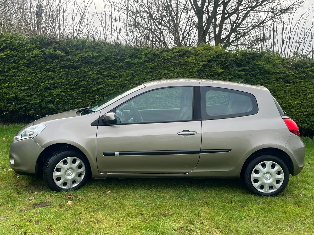 Renault Clio NCT 10/26 low KLM’s - Image 2