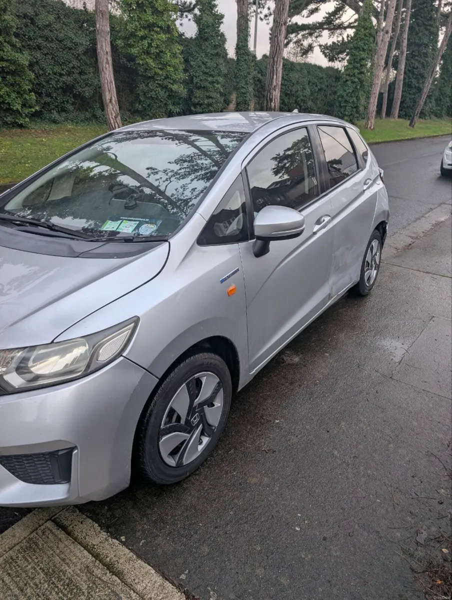 Honda Fit 2014 Hybrid - Body Damaged - Image 4