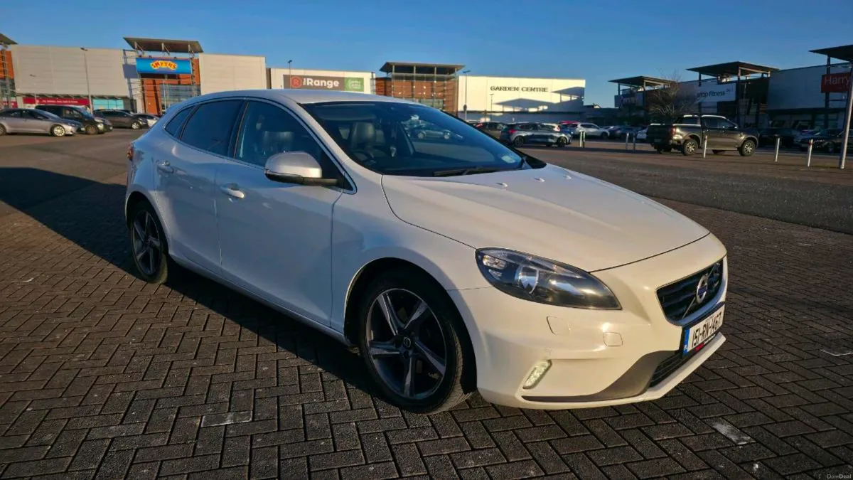 2015 Volvo V40 R-Design 6 speed - Image 2