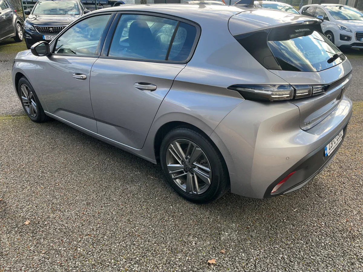 Peugeot 308 2023 - Image 4