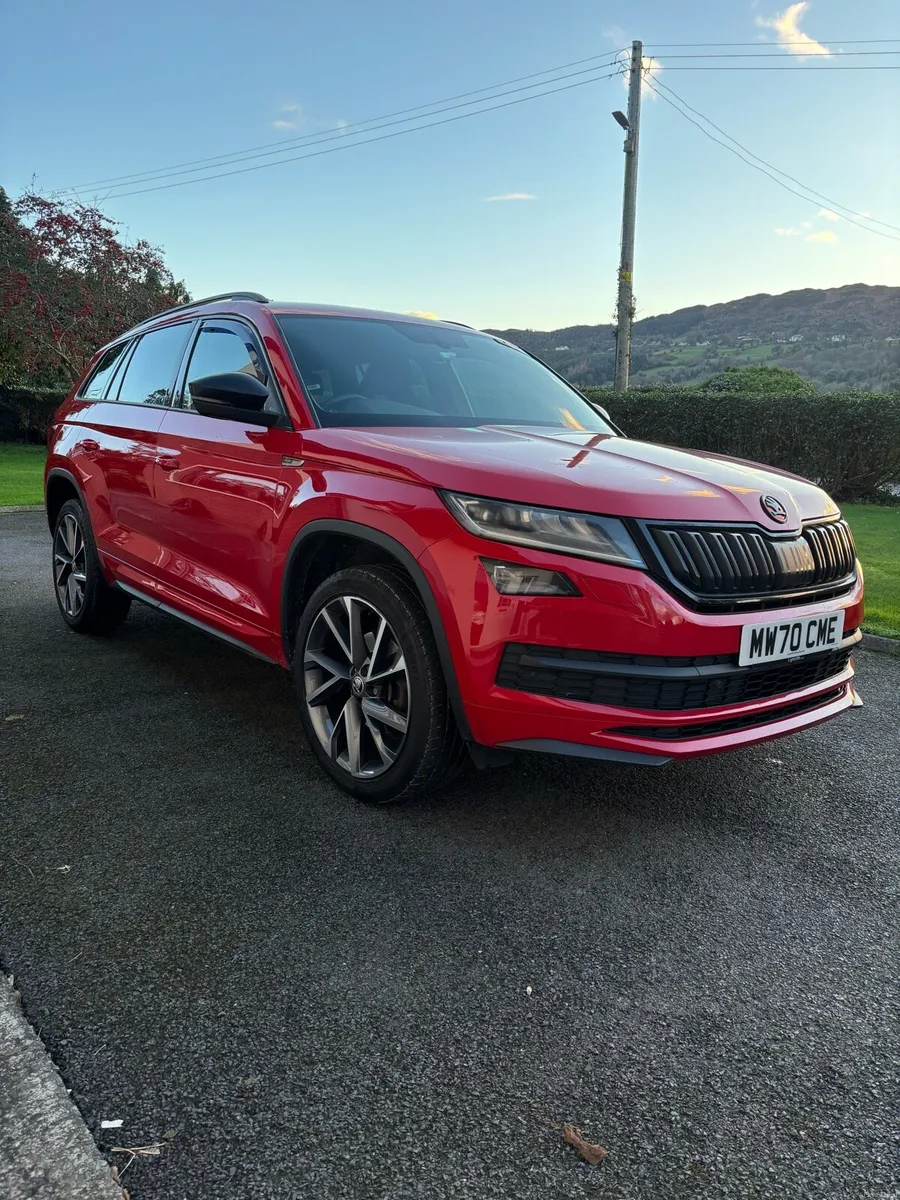 Skoda Kodiaq 2.0 TDI SportLine DSG 4WD 7 Seater - Image 3