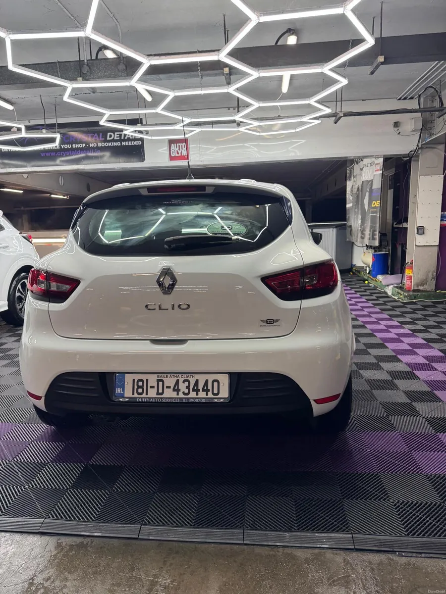 181 Renault Clio Petrol - VERY LOW MILEAGE - Image 4