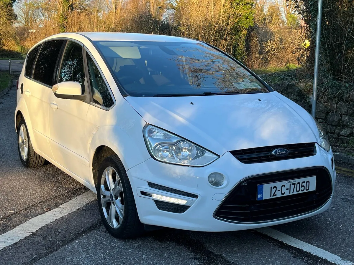 S MAX  7 SEATS * NEW NCT LOW MILEAGE - Image 1