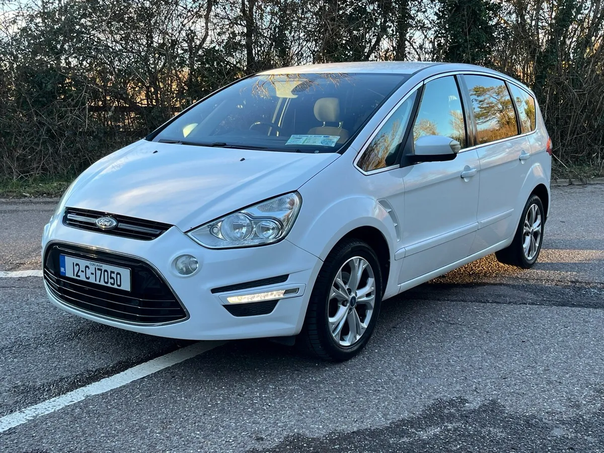 S MAX  7 SEATS * NEW NCT LOW MILEAGE - Image 2