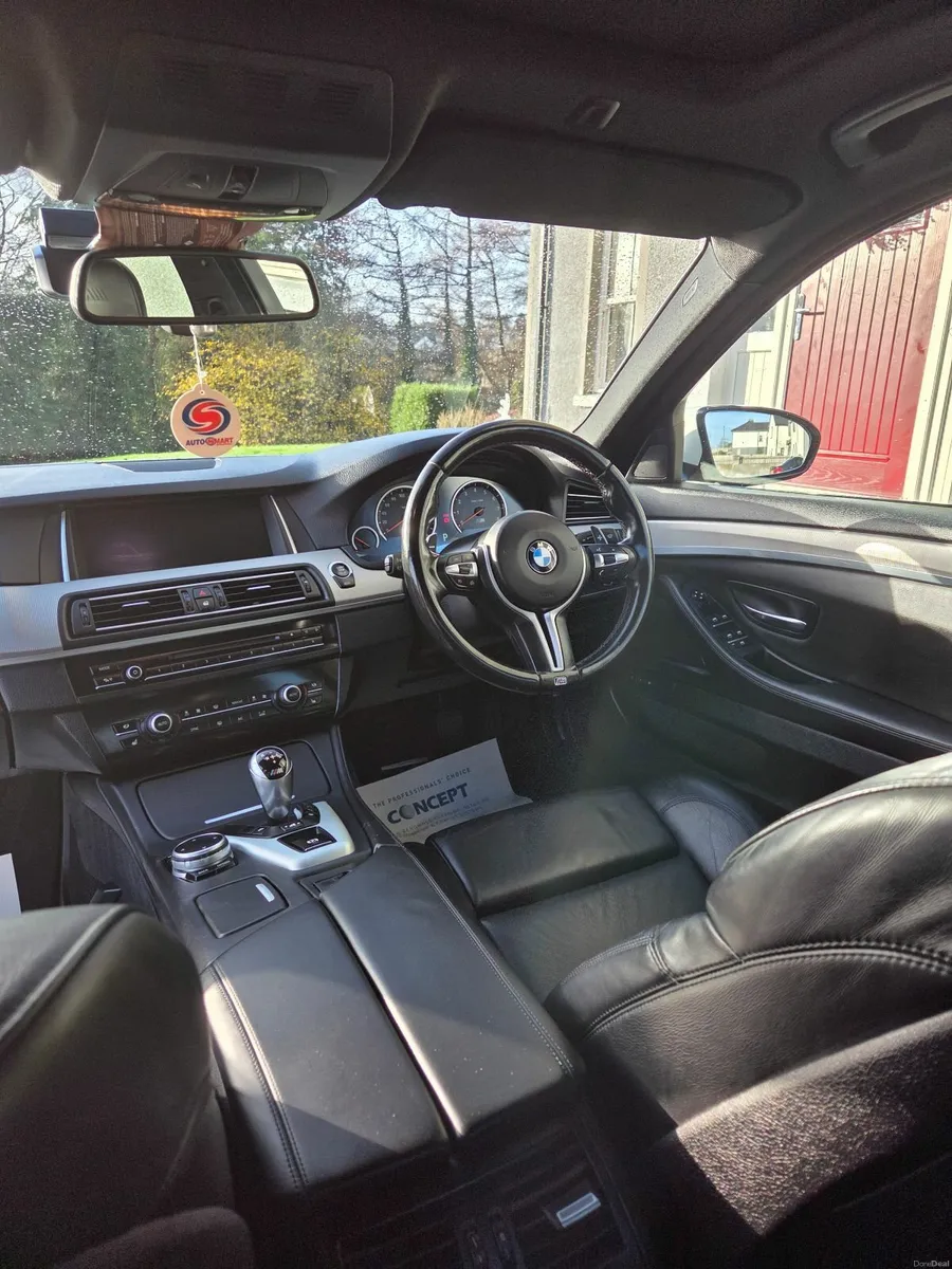 BMW M5 2015 - Image 1