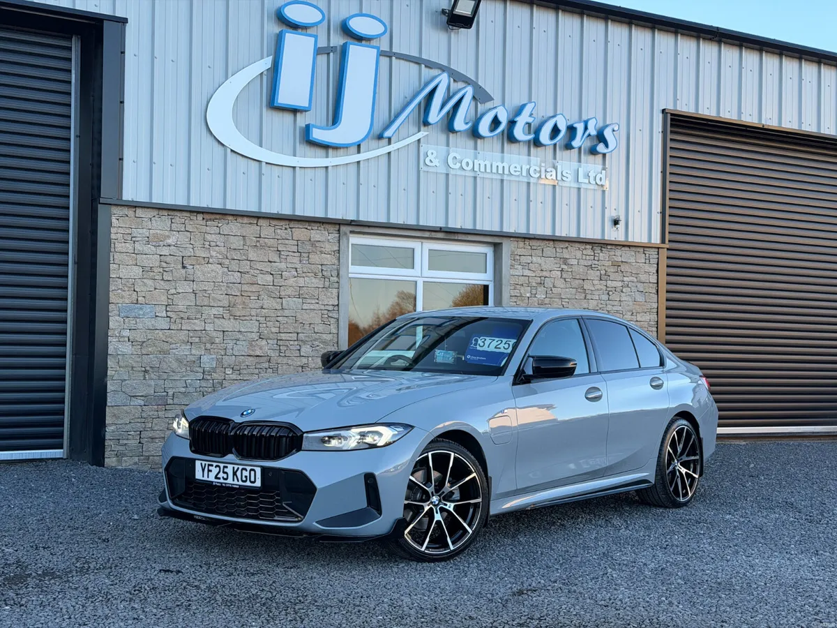 25 BMW 330E 2.0 T 22.3 KWH M SPORT SALOON - Image 3