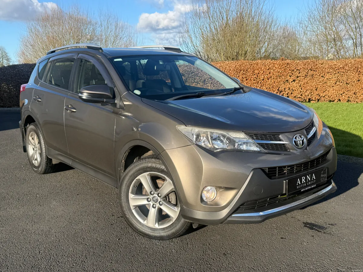 2015 Toyota RAV4 Luna - Image 1